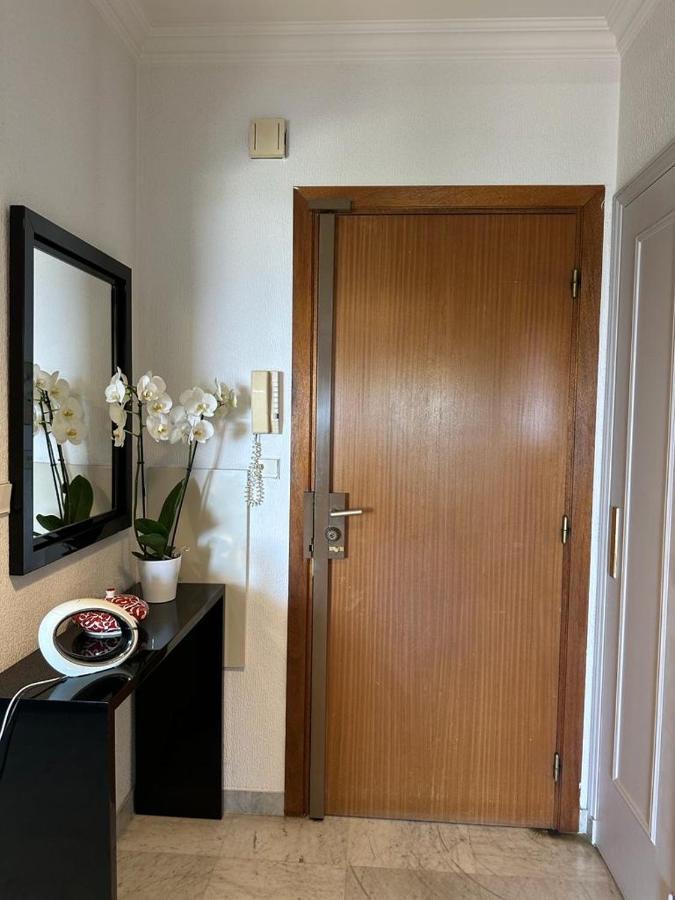 Bel Appartement Avec Vue Mer Villeneuve-Loubet Bagian luar foto